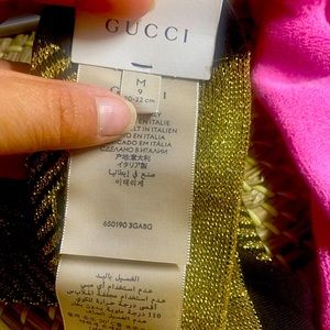 New socks gucci.  % 100 authentic